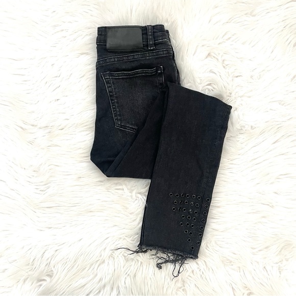 COPY - Zara | high rise distressed ankle raw hem rivetted jeans 2 - Picture 1 of 12